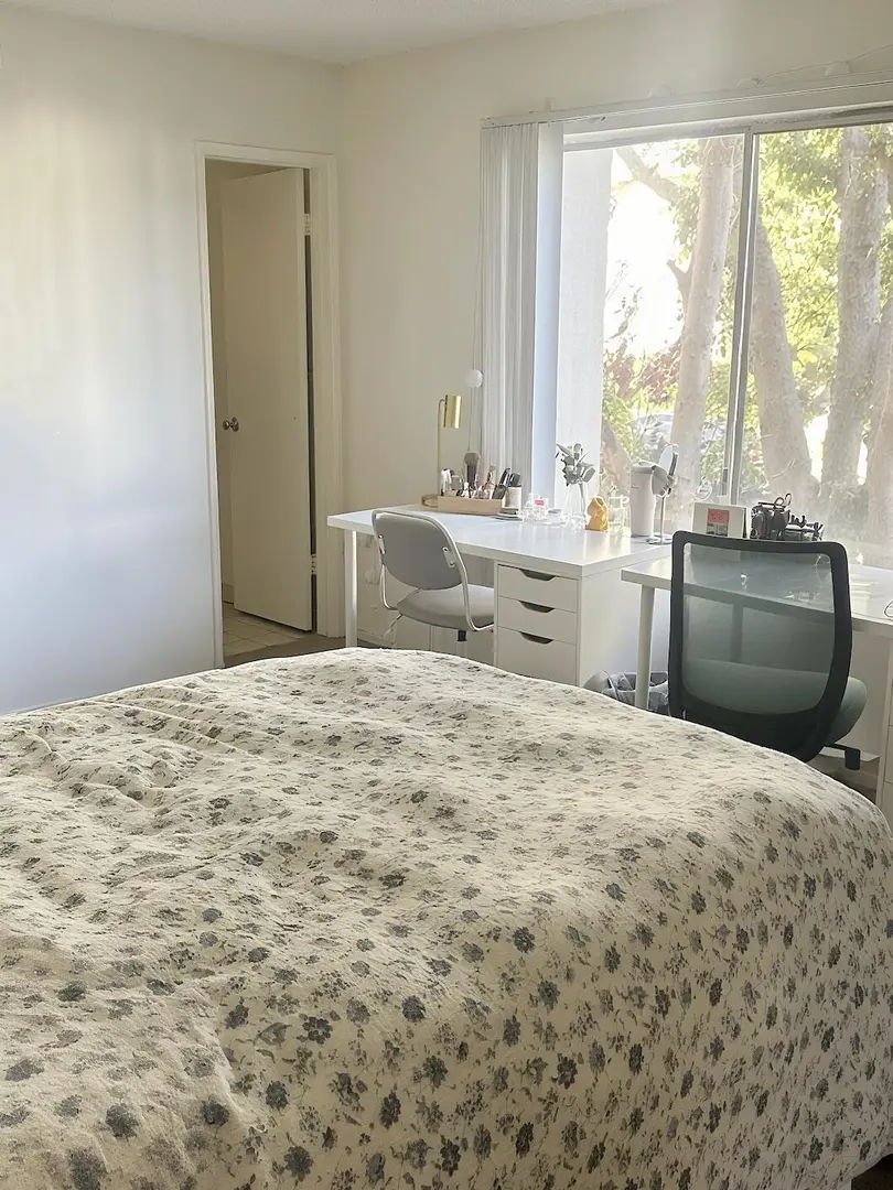 畢業回國 倫敦轉學校旁1b1b 九月沒刪就在