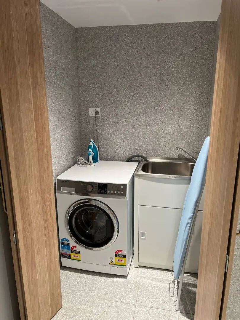 倫敦｜金絲雀OTC 3b2b主臥拼室友～