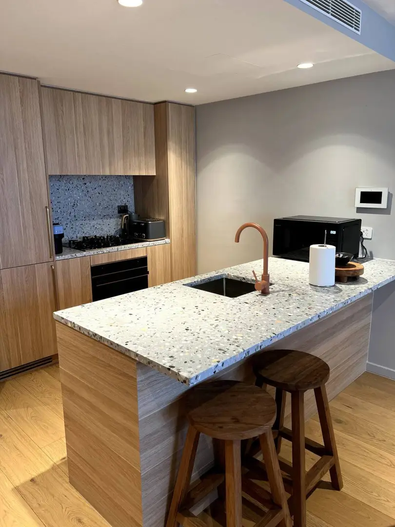 倫敦｜金絲雀OTC 3b2b主臥拼室友～