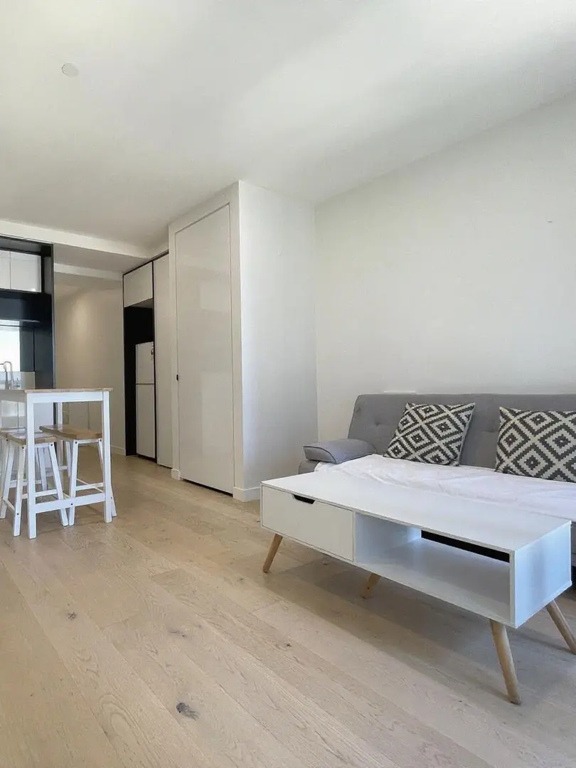 轉租墨爾本City低價2b1b（包家具