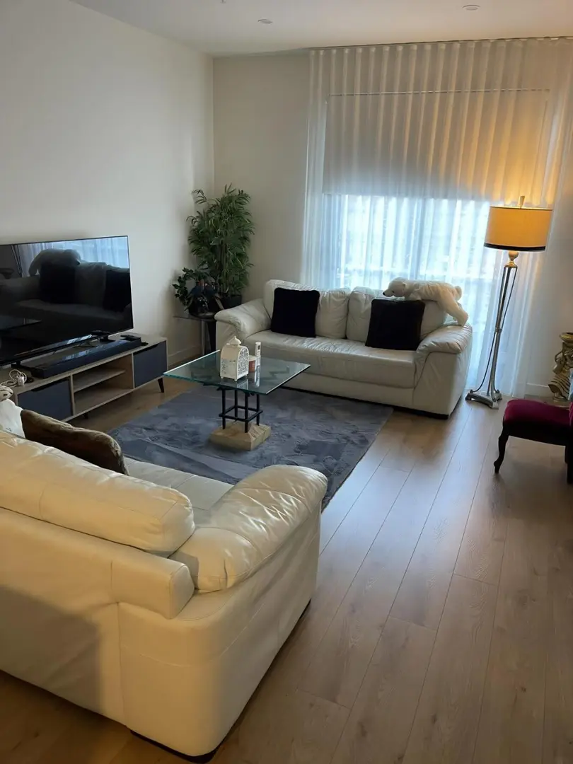 曼大門口｜帶家具包bill 房東直➗