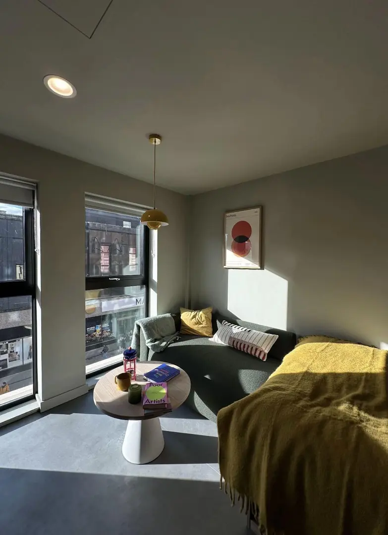 利茲25fall住學校門口30㎡ studio真的香