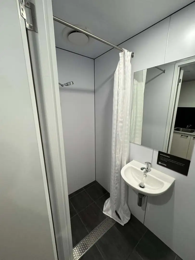 阿德萊德低價300轉租studio包bill