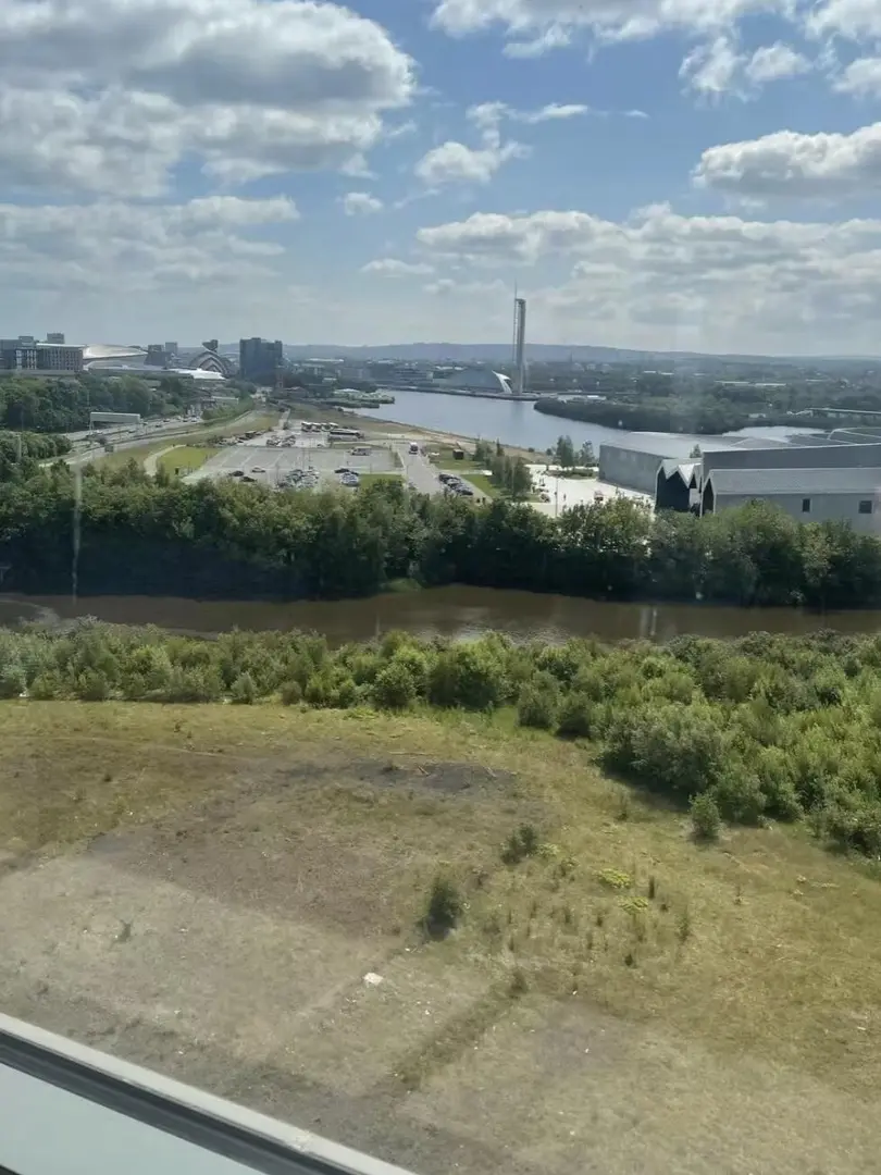 格拉斯哥含淚🥹轉租我的studio~河景房