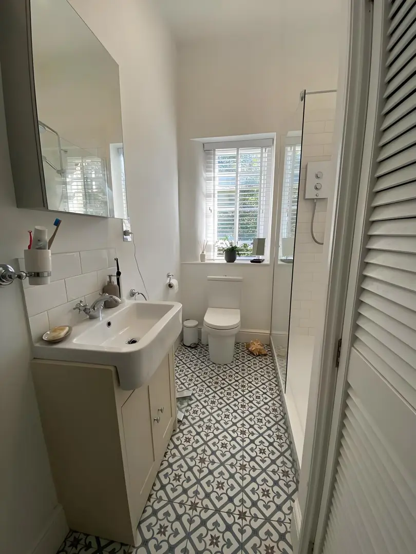 近布里斯托大學的2b2b包bills急➗！