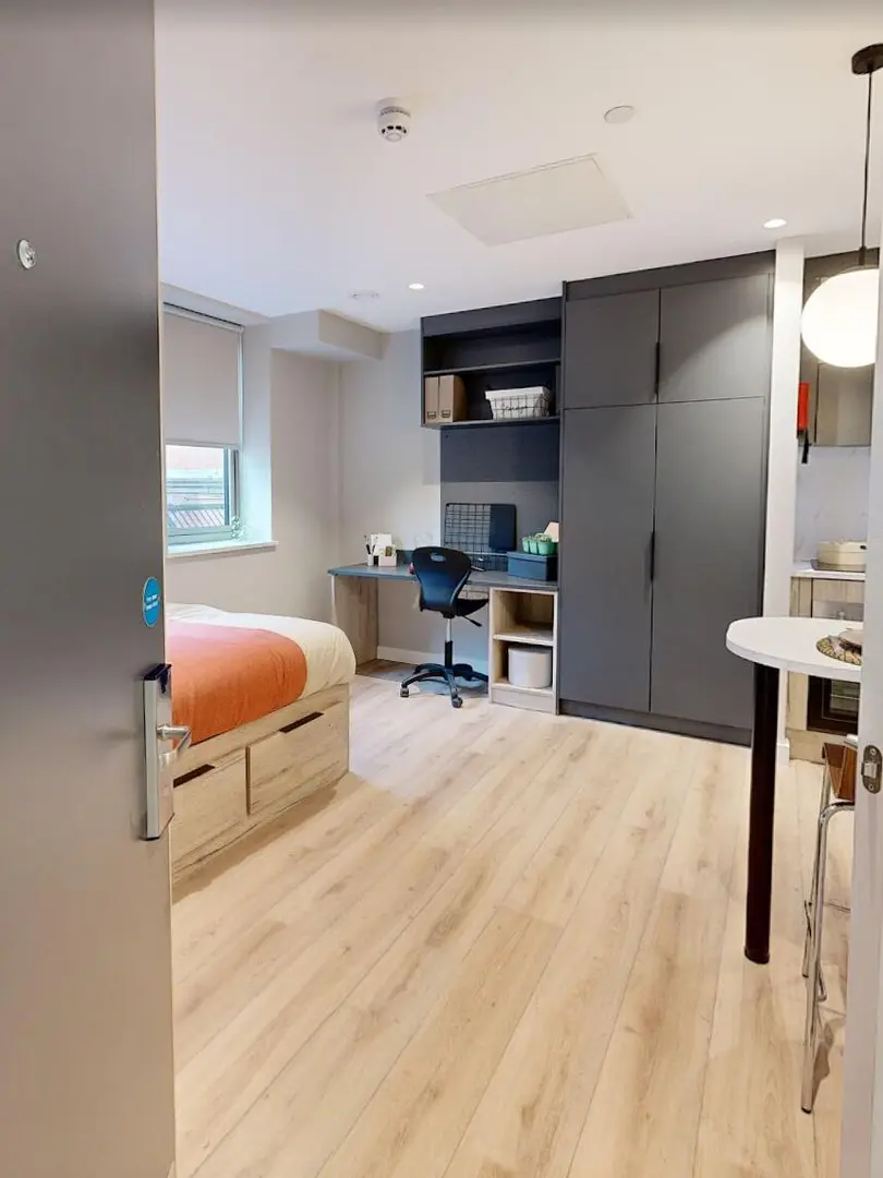 利茲大學附近，25㎡的studio 200出頭就夠