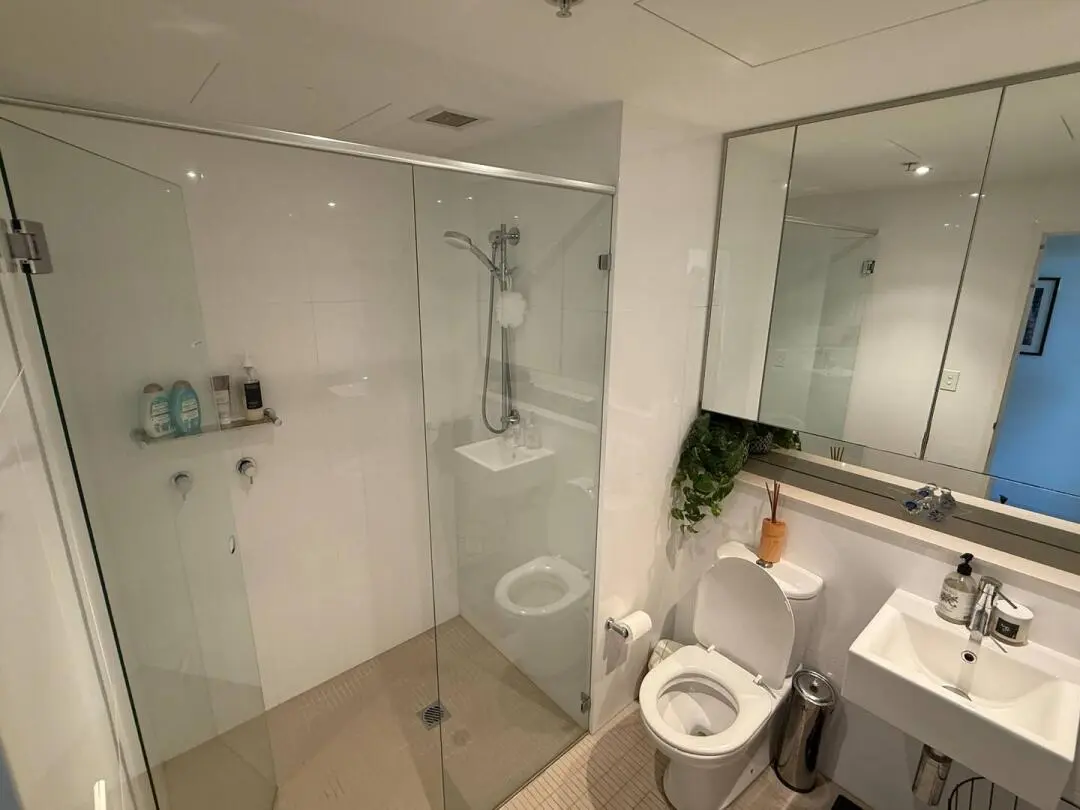 雪梨轉租 1b1b，可議價，帶大窗～