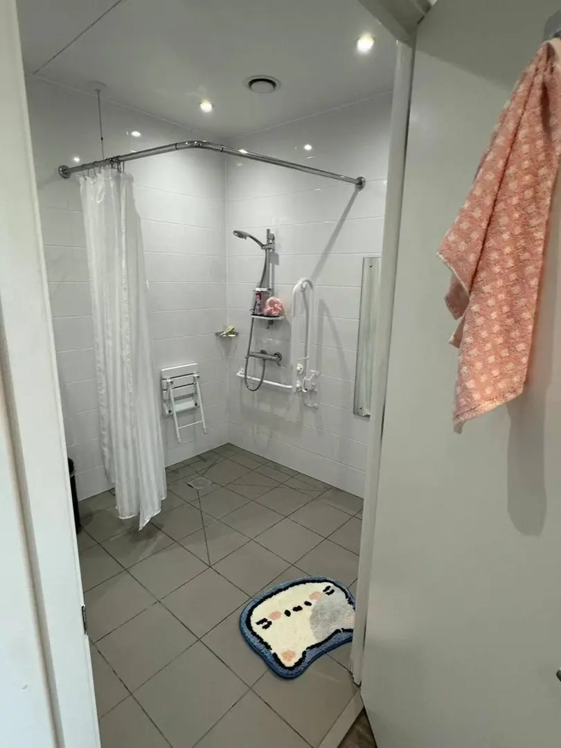 利茲大學200pw的studio，9月轉租包bill