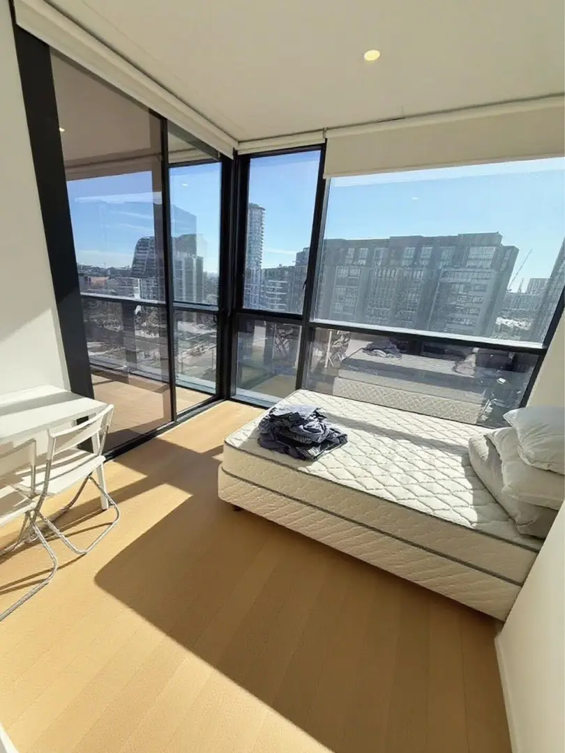 雪梨zetland次臥找室友，包家具🚗帶車位