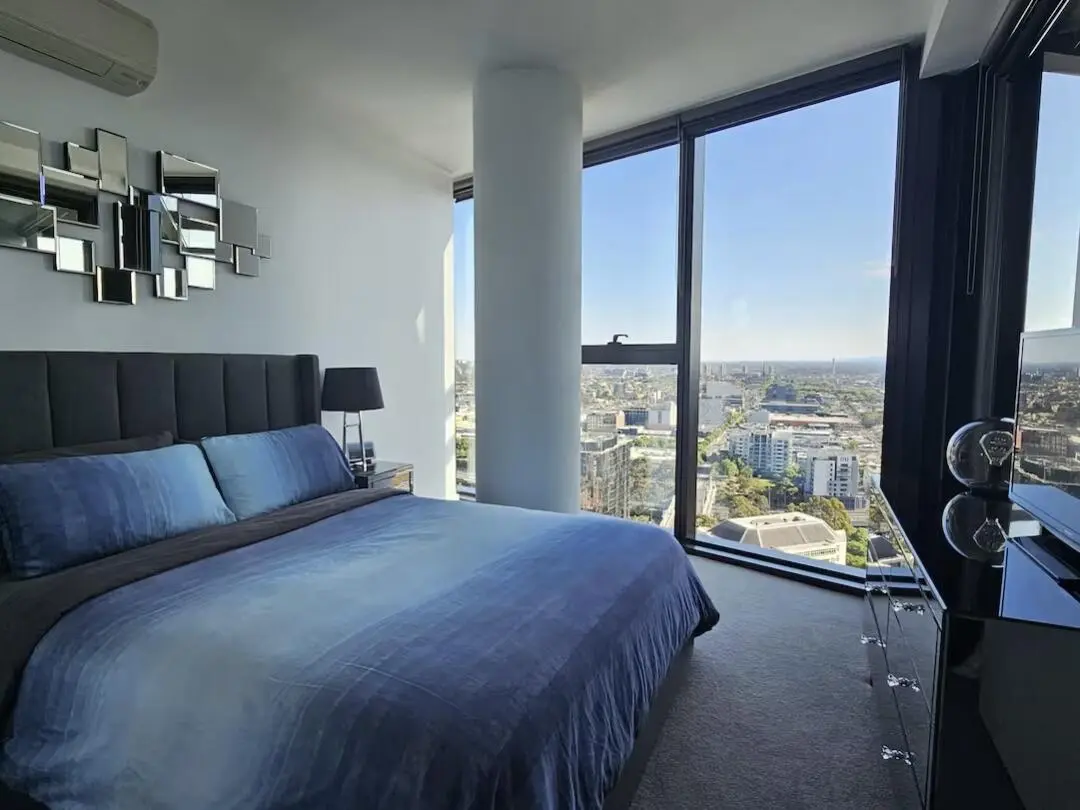 墨爾本低價轉高層1b1b｜大落地窗