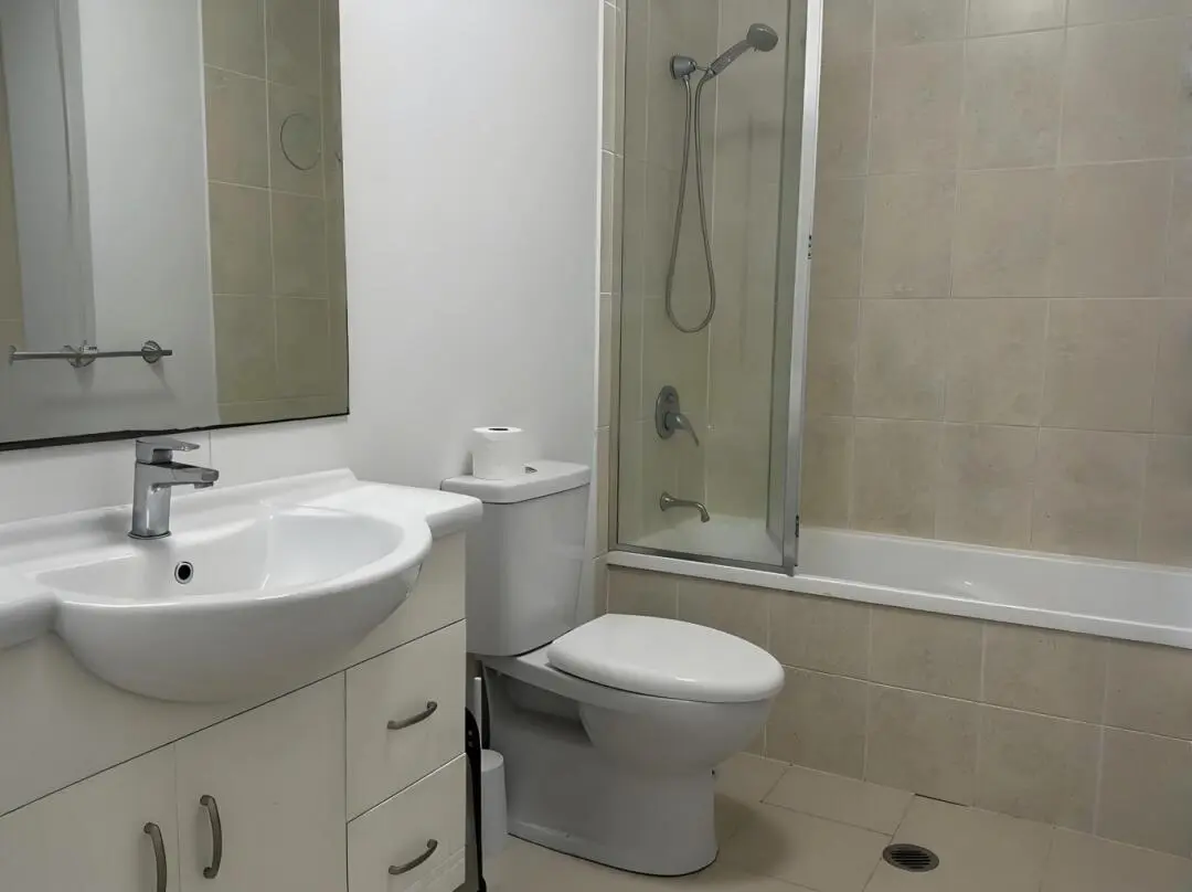 布里斯班｜2b2b帶陽台找下任主人～