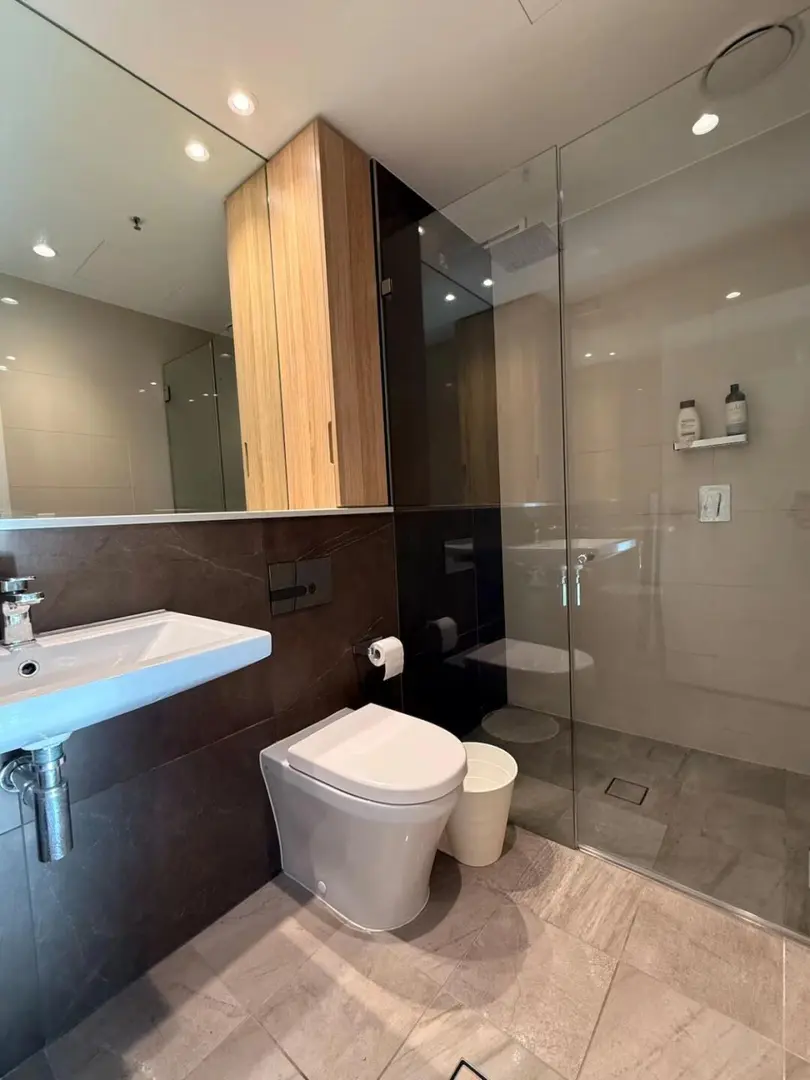 雪梨11月份轉租2b，帶🅿️家具🉑短租