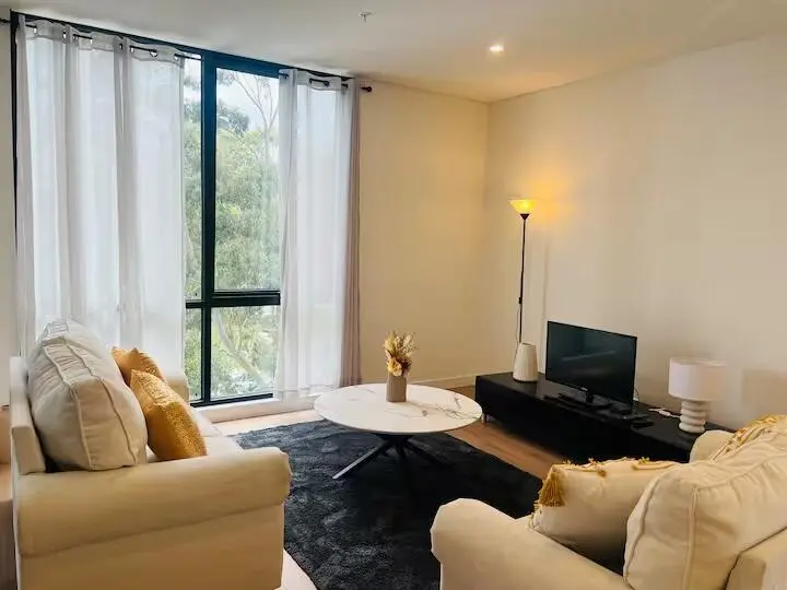 雪梨2b2b 找次臥室友 🉑️短租～