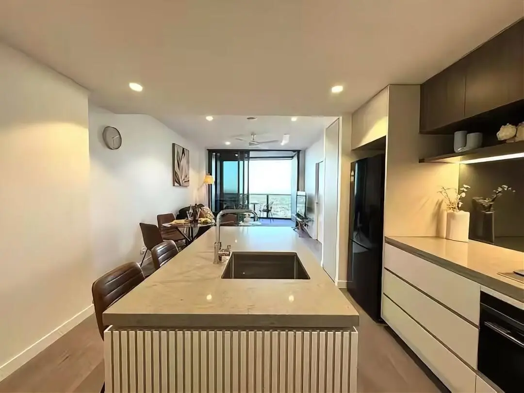 誰能拒絕布里斯班住在☁️里的1b～