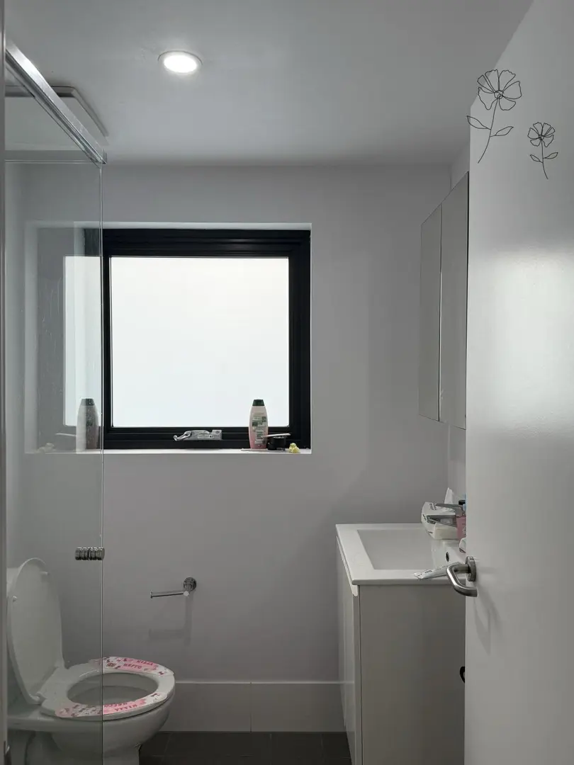 布里斯班｜帶陽台包bills的studio找人接～