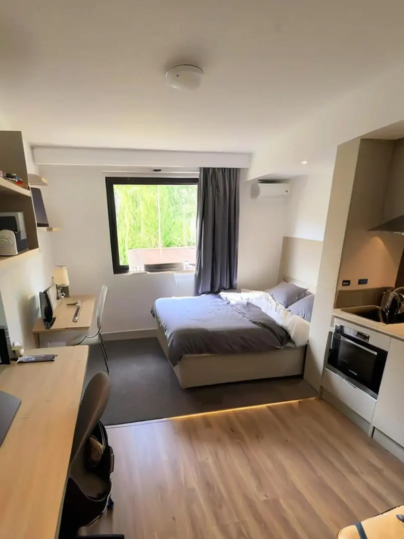 近曼大studio找下一任租客，包bill！