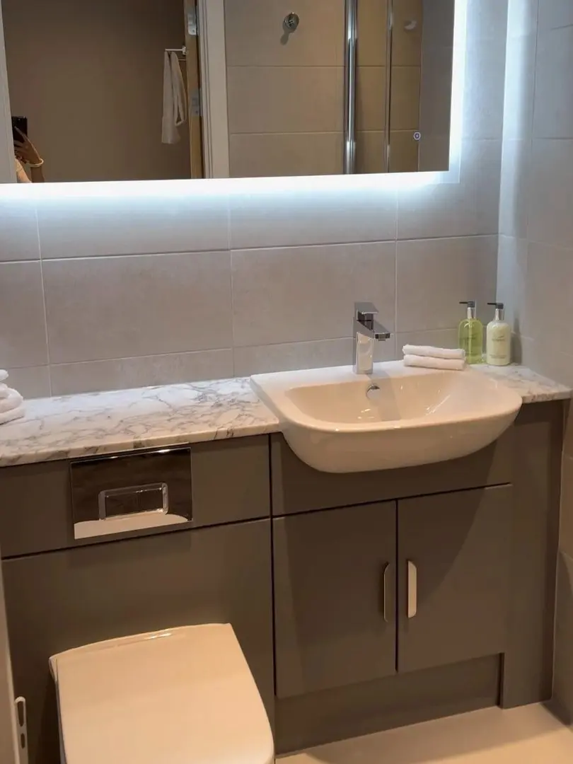 🚶到格拉斯哥大學｜2xx還包bills誒😍