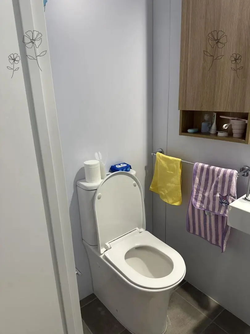 利茲大學開局，帶洗烘機的studio包bill