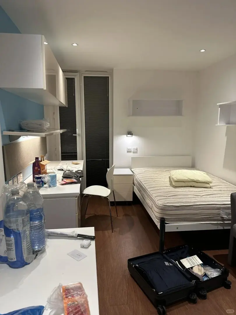 巴特西幫朋友轉個studio 急急急～