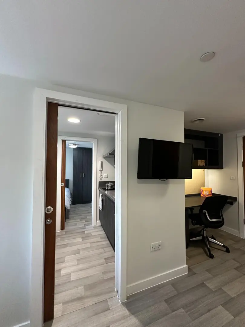 布里斯托留學｜入住就返500磅的2b！