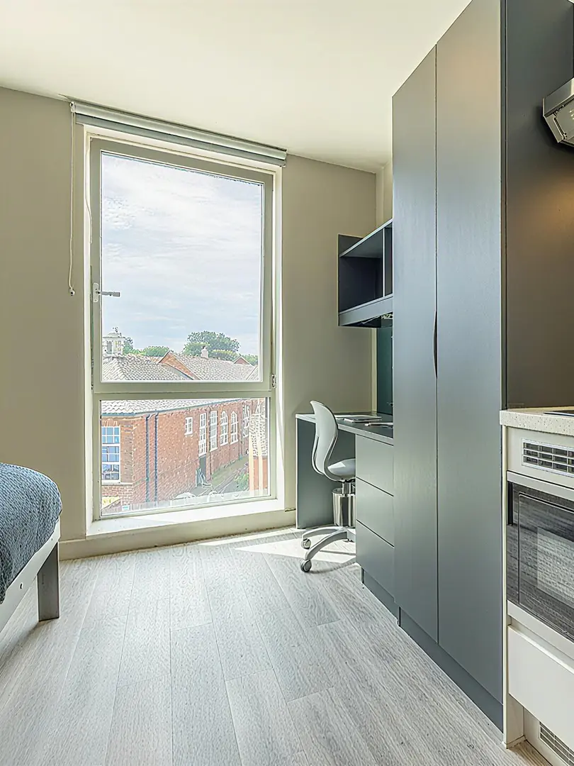 撿漏一間伯大studio，雙窗落地25㎡還包bill