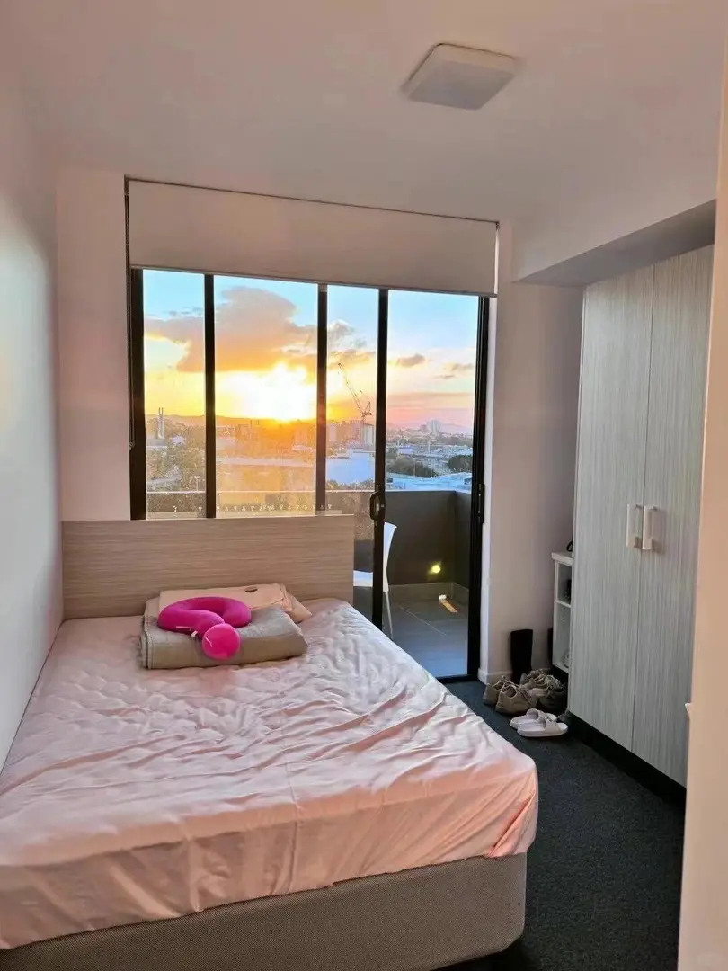 布里斯班26s1出一個帶陽台的合租！