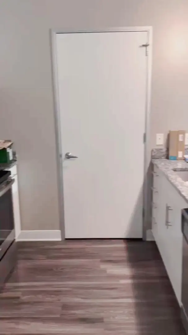 🔥DTLA神仙2b2b的1b轉租，超大落地窗！