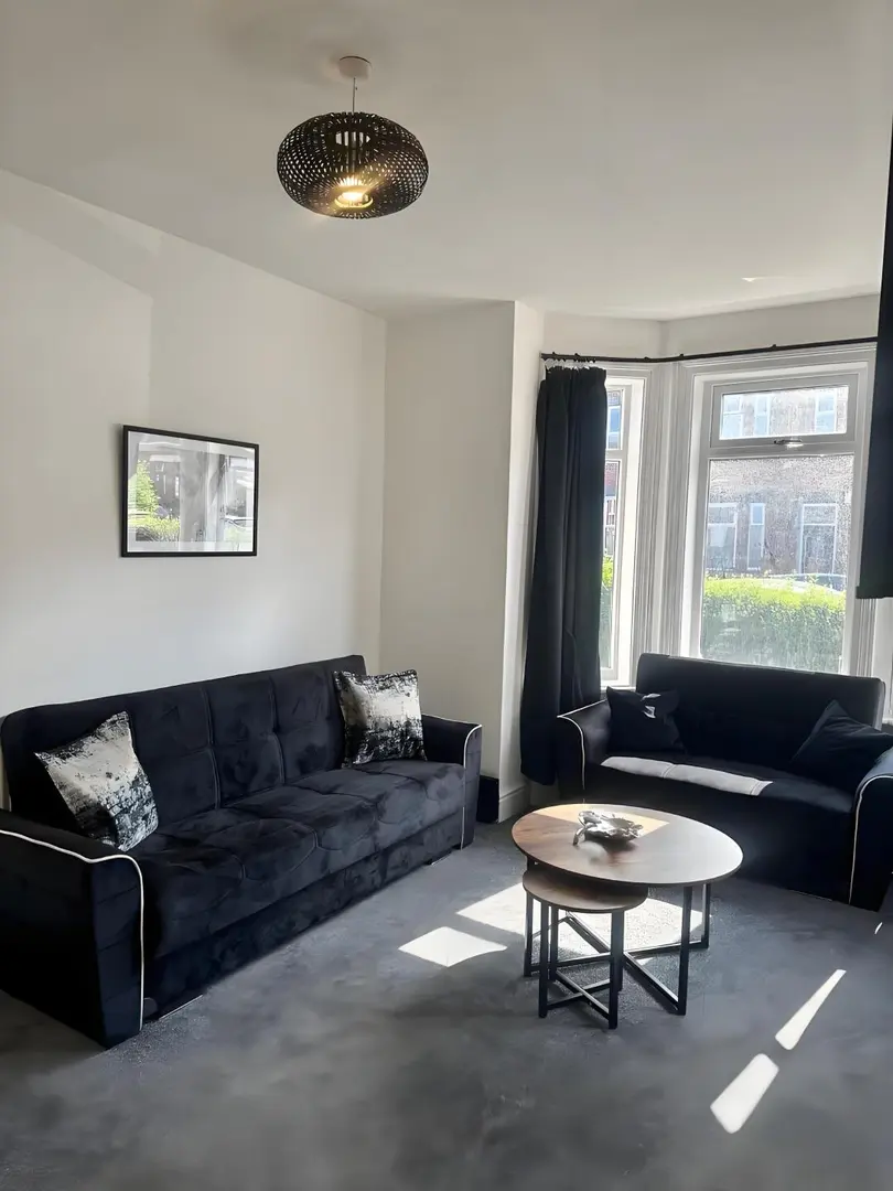 曼城落明亮1b1b 找下一任租客ing