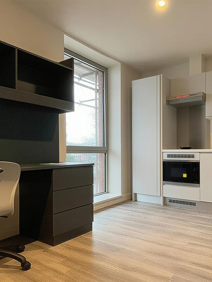 撿漏一間伯大studio，雙窗落地25㎡還包bill