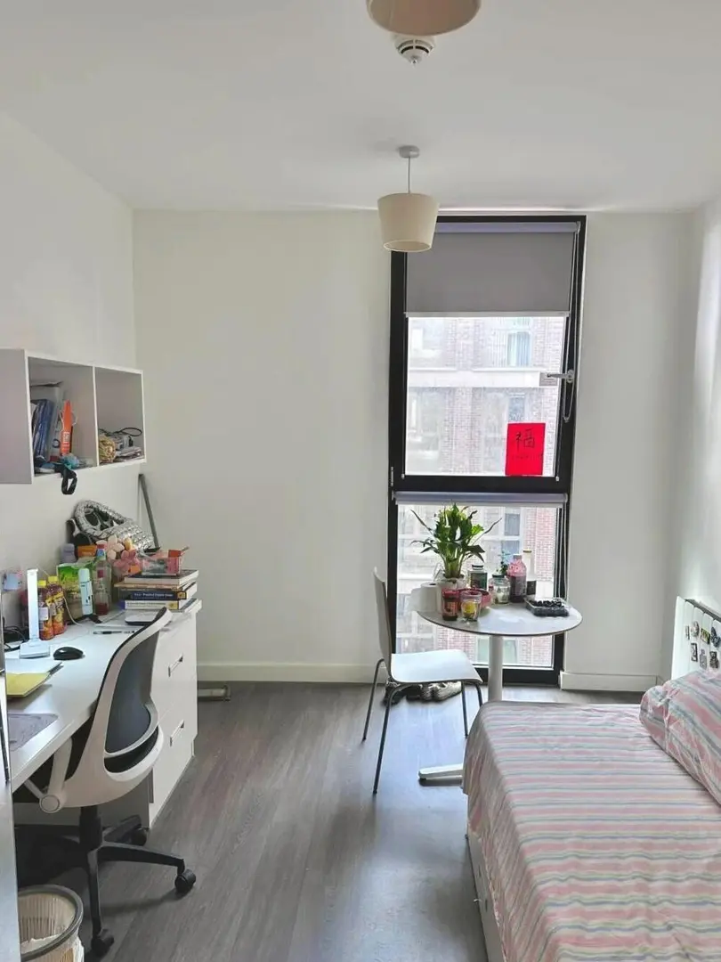 伯明罕市中心studio公寓免費班車送到學校～