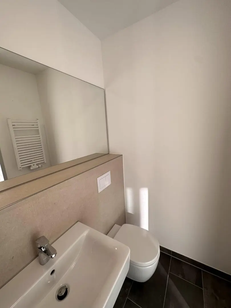 格拉包bill近學校，火熱合租拼室友中！