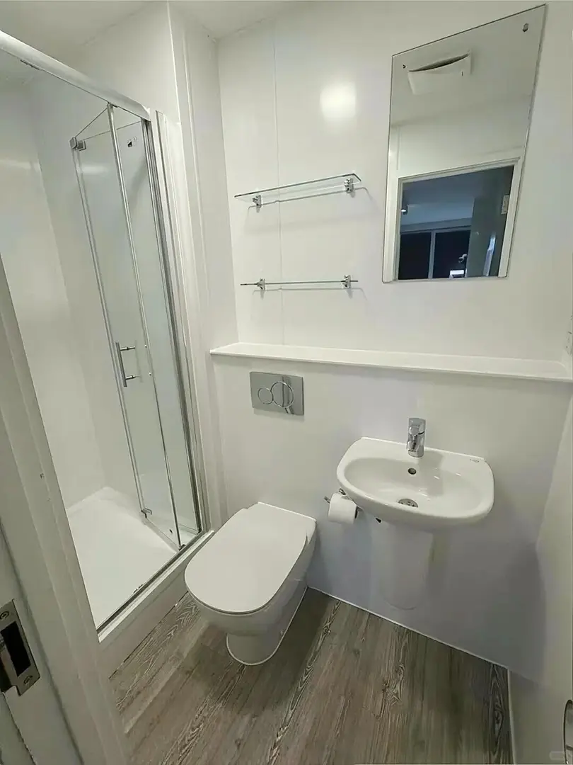 曼城低價轉🐷 帶洗衣機studio～包bills