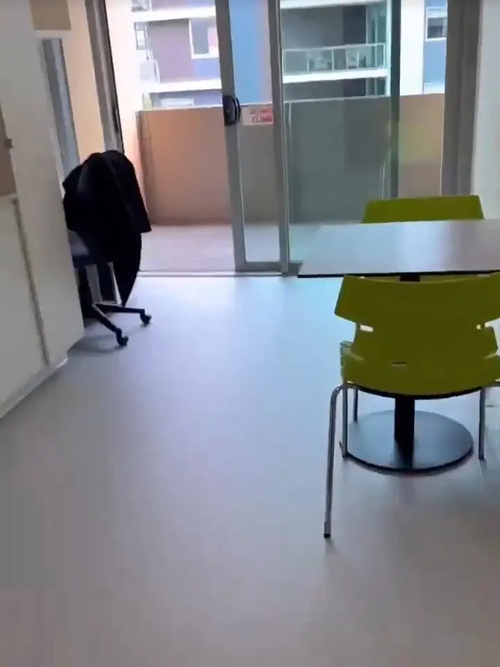 墨爾本 大studio  包bill  帶花園很安靜