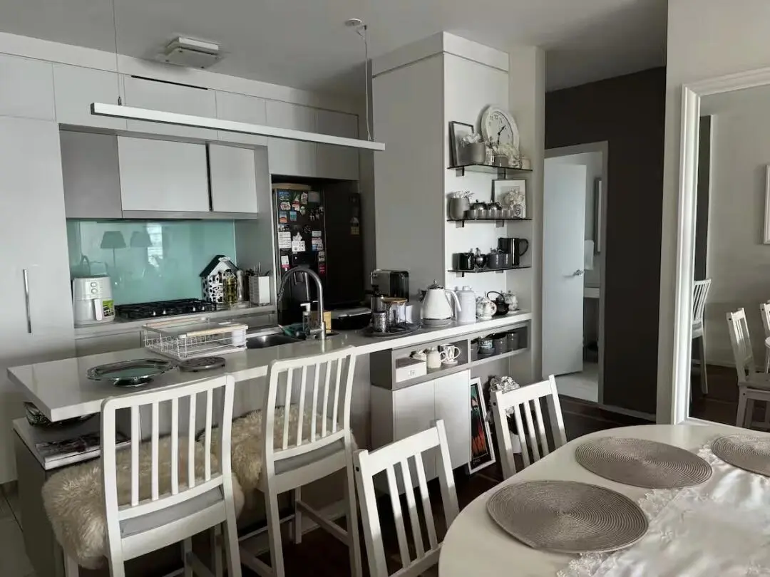 布里斯班1b1b 大落地窗～轉～