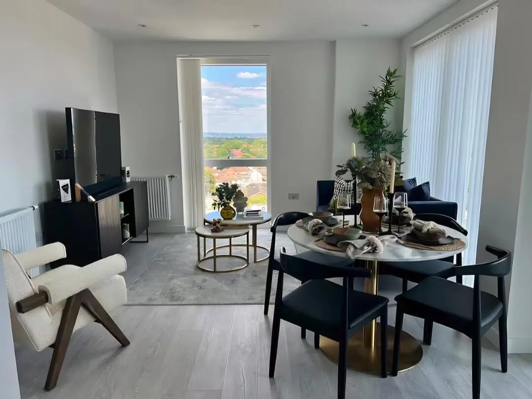 華威大學出租我的1b，簽證沒過😭