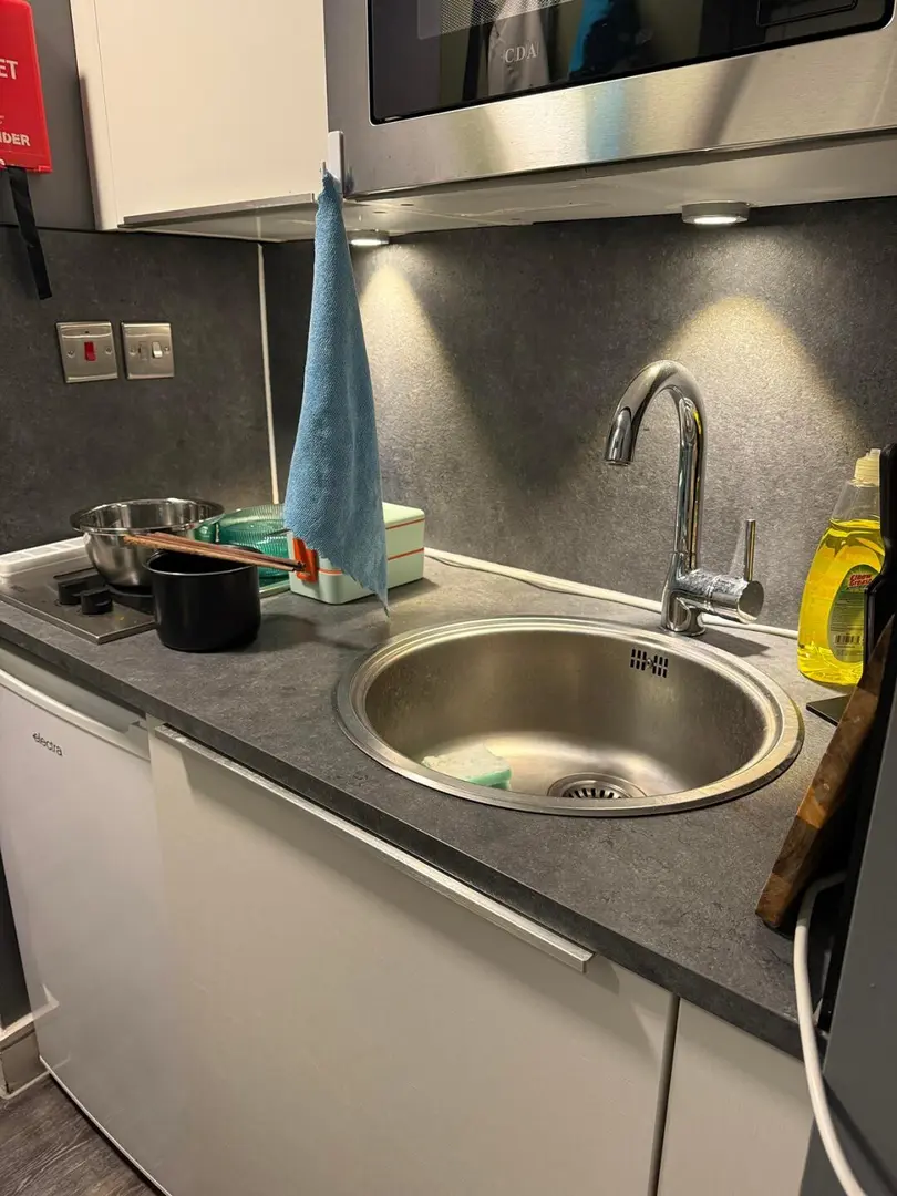 近利茲大學｜敲划算studio，快來～