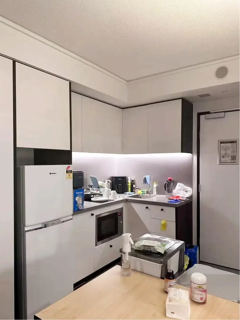 骨折價studio，10min到莫那什Caulfield