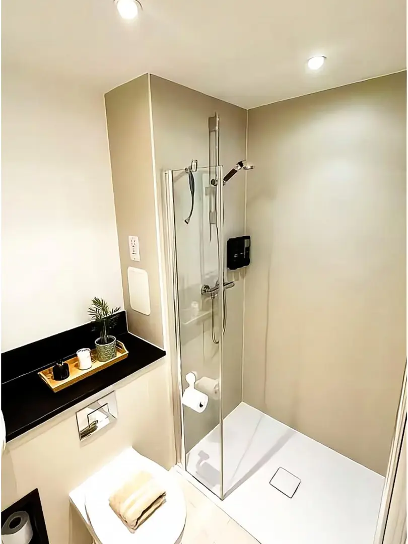 畢業回國｜急➗學校附近1b1b