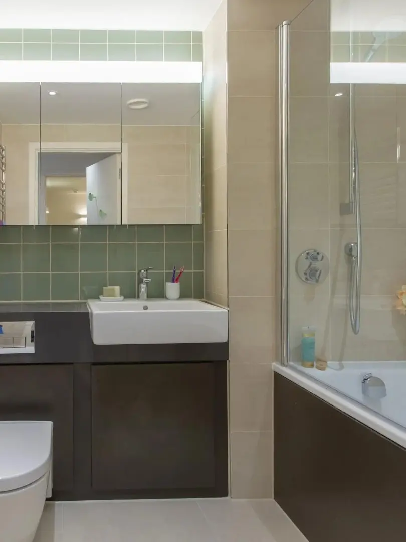 倫敦房東直租2b，包bills帶泳池可🔪