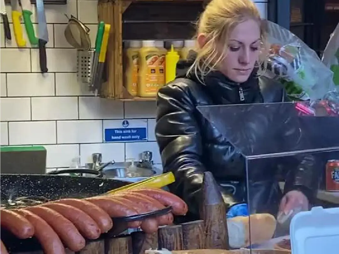 倫敦最大的熱狗，16.5英鎊你覺得怎麼樣？