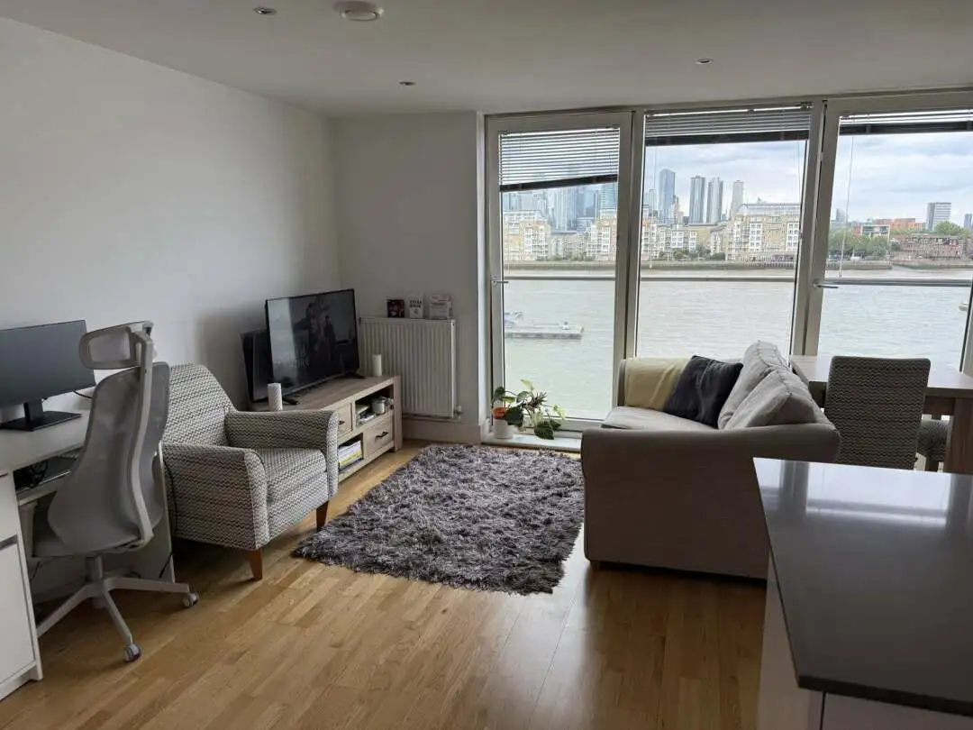 London➗河景1b1b～帶家具哦