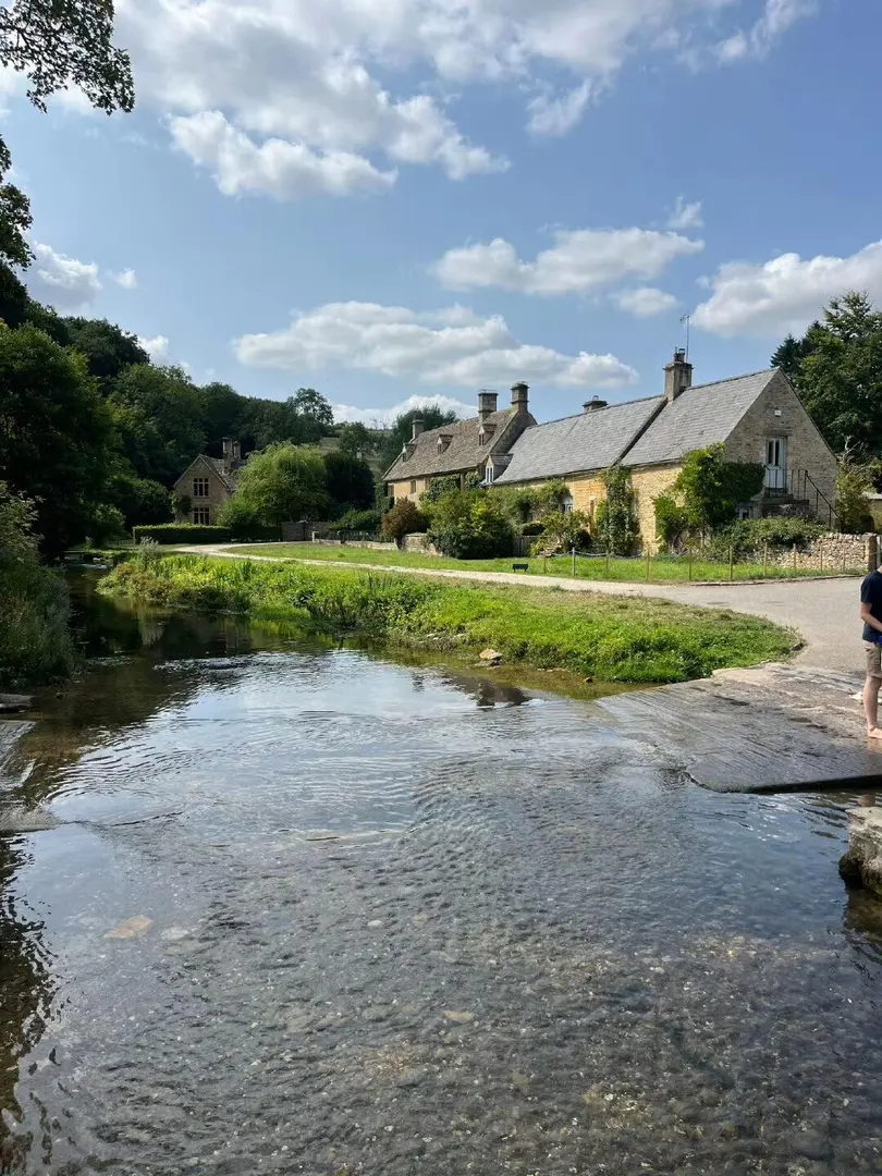伯明罕留學，一個人可以去的周邊徒步小鎮～