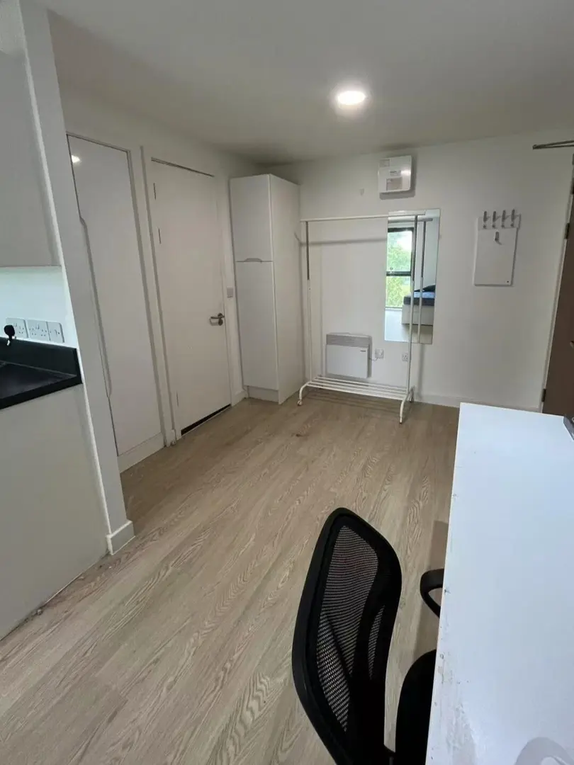 伯明罕找室友｜200出頭pw誰來當我室友🥹