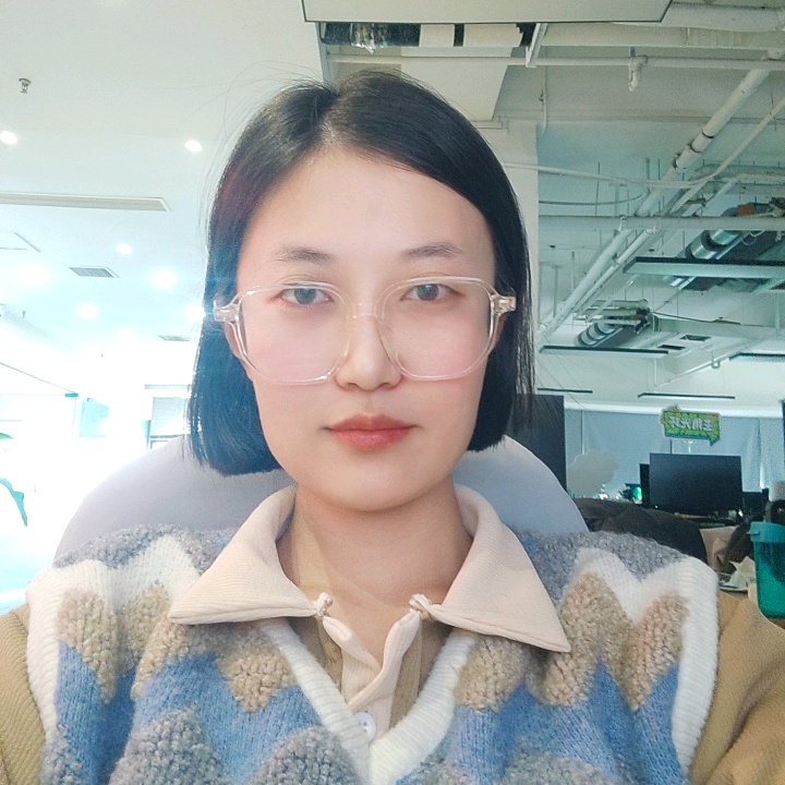 在紐卡住這樣的全景落地窗studio!太幸福了