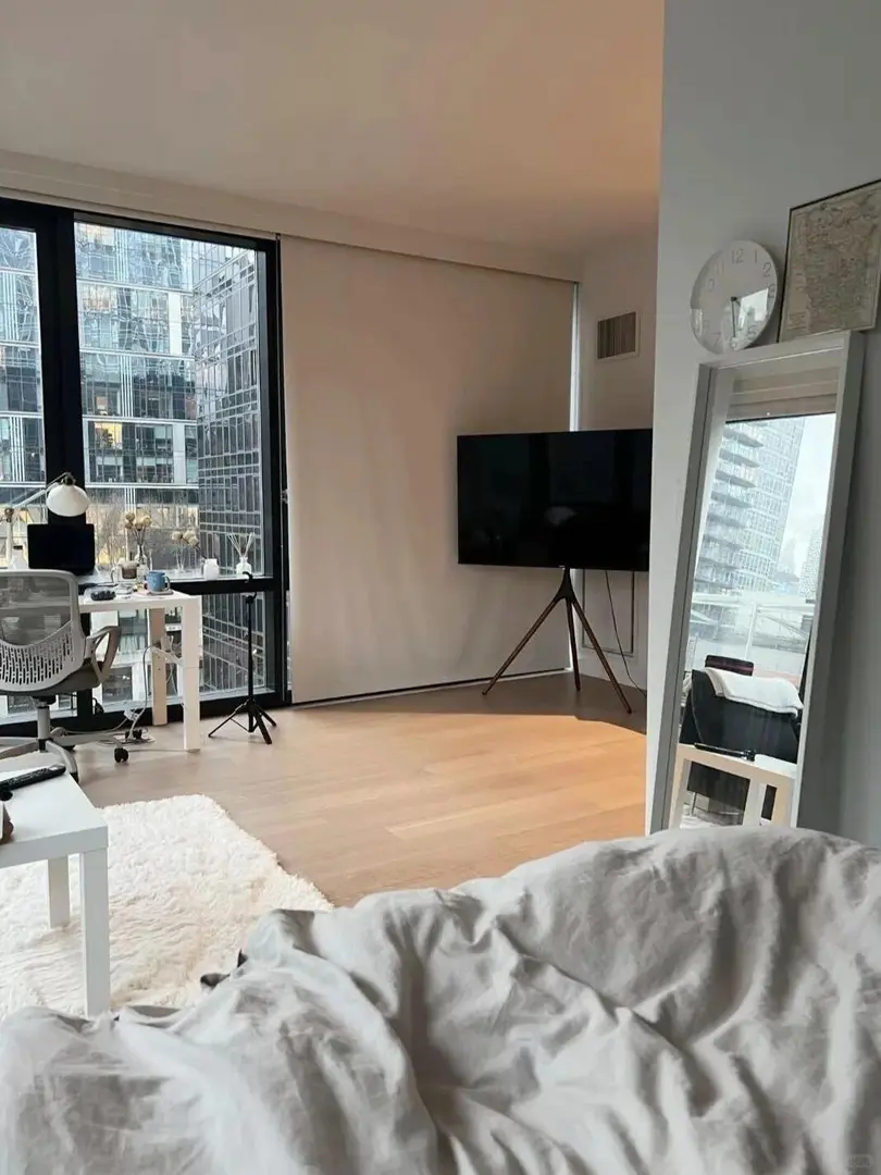 紐卡自住studio找人接手～包bills租期靈活