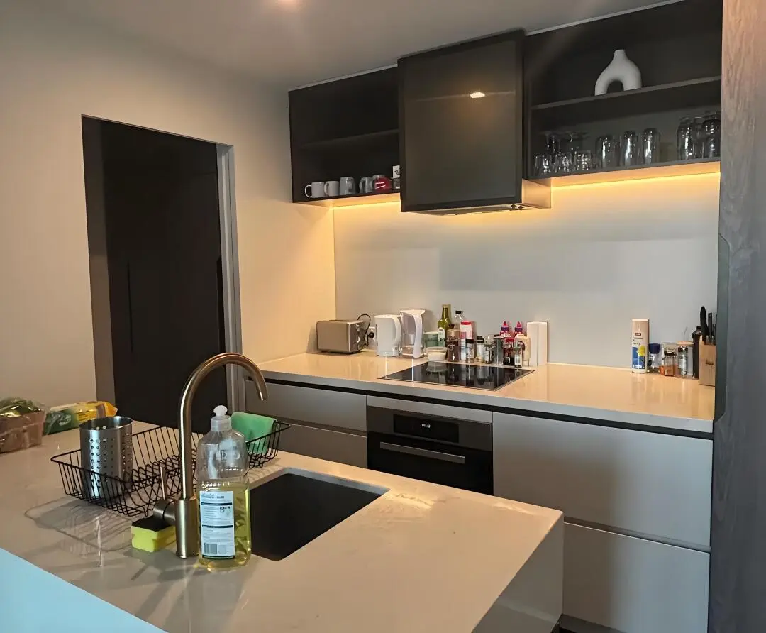 墨爾本➗雙面落地窗1b1b 長租可🔪