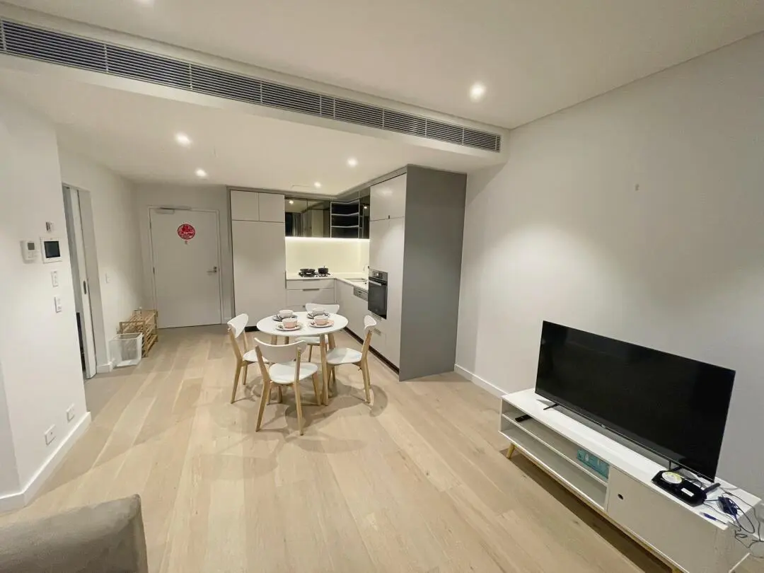 雪梨83 Harbour2b1b 步行到學校