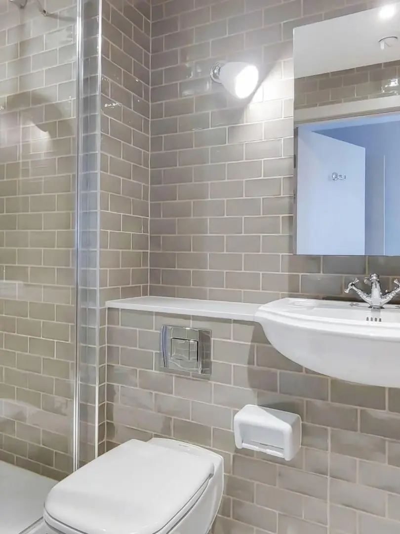 倫敦2b2b蹲一室友剛畢業急急急！！