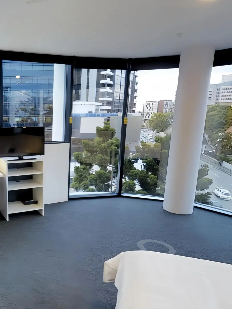 布里斯班大窗戶房｜1b平替｜急轉🔪