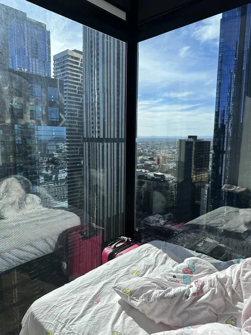 墨爾本City全落地窗studio！10粉中到墨大誒